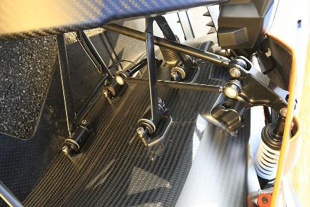 ... die Feinheiten der Technik wie beim Motorradbau sichtbar.