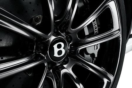 Der Supersports rollt auf speziell angefertigten 20-Zöllern.