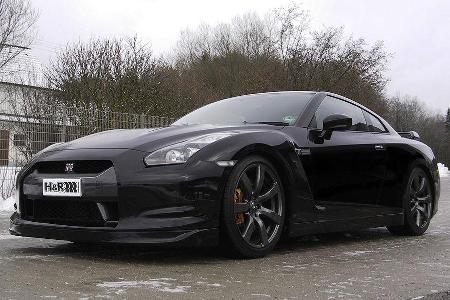 H&R verpasst dem Nissan GT-R ein neues Fahrwerk.