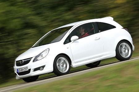 Mit seiner Van-ähnlichen Optik outet sich der Opel Corsa GSI nicht auf Anhieb als Vertreter der Sportfraktion.