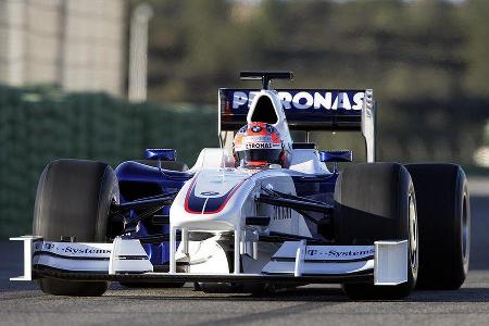 Fern von den anderen Teams präsentierte BMW-Sauber seinen neuen Boliden der Generation 2009.