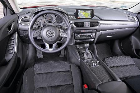 Mazda 6 Kombi D 150, Cockpit