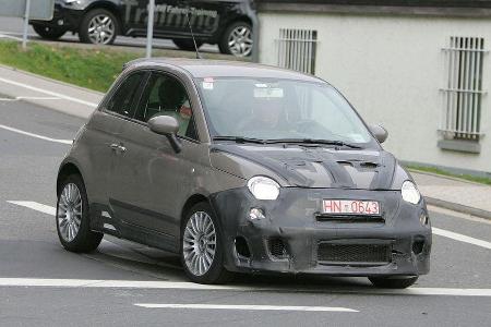 Bei Erprobungsfahrten wurde der Abarth von unseren Erlkönigjägern bereits abgelichtet.
