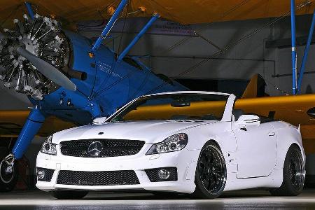 Der SL wird elektronisch tiefergelegt.