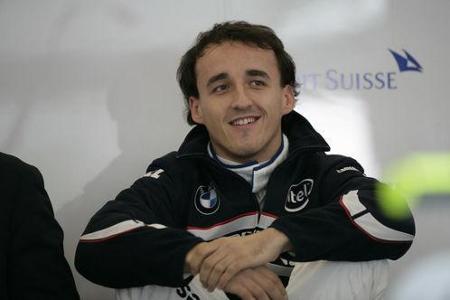 Robert Kubica - Der lange Pole trägt schwer an seinen 71 Kilogramm. Weil er zehn Kilo mehr wiegt als Teamkollege Nick Heidfe...