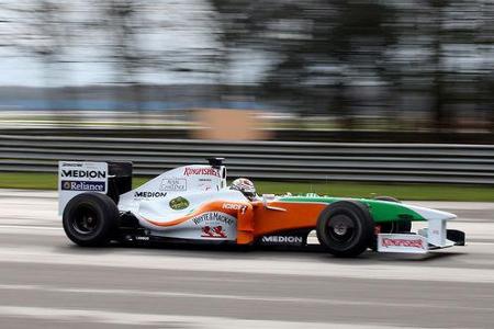 BrawnGP BGP001-Mercedes-Formbarometer: Am 3. März unterschrieben Ross Brawn und Honda den Vertrag der Übernahme. Eine Woche ...