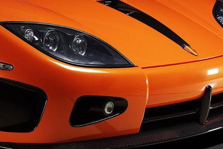 Dafür ist der CCX mit 806 PS rund 200 PS stärker als nach FIA-Regeln aufgebaute CCGT.