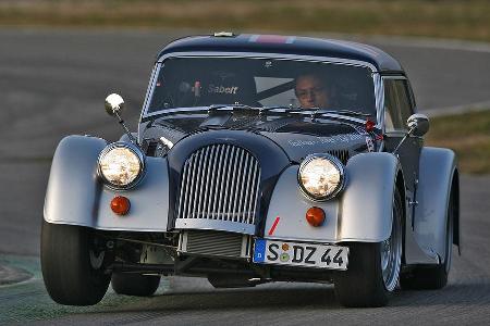 Der schrullige Brite besticht durch erstklassige Fahrleistungen. Geschwindigkeit im Slalom: 71,4 km/h.