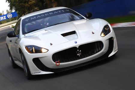 Großes Haifischmaul mit Dreizack: Der Maserati GT MC Concept.