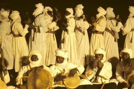 Neben der Strecke gab es ein kulturelles Kontrastprogramm.