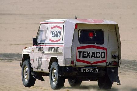 ... und gewann mit Co-Pilot Claude Brasseur.