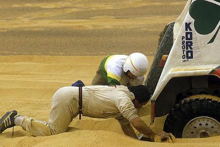 Bitte buddeln: Steckenbleiben ist an der Tagesordnung.
