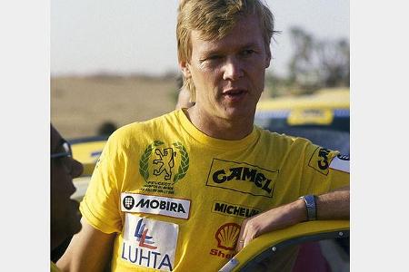 Ari Vatanen siegt 1987 auf seinem Peugeot 205.