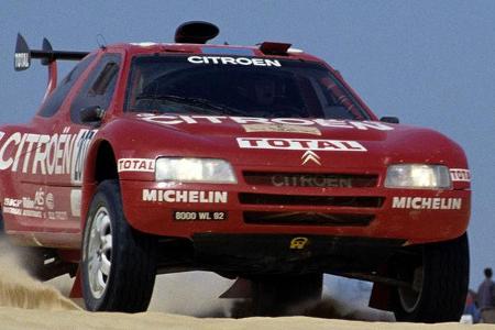 Bekannter Mann im Citroen ZX C3: ...