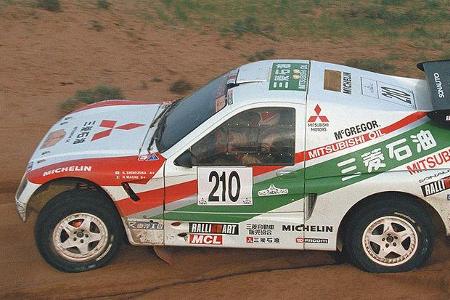 Dreifachsieg für die Franzosen. Das Mitsubishi Team beendet vorzeitig die Rallye.