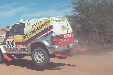 ... über Hügel ...