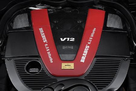 Unter der Haube steckt ein Biturbo-V12-Triebwerk mit 730 PS.