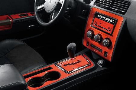 Die Multimediaanlage nimmt den Platz in der Mittelkonsole ein.