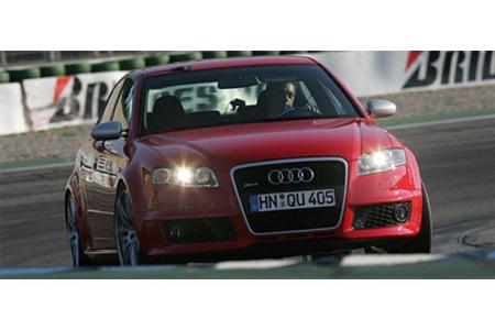 ...der dem Audi RS4 zu einem durchgängig überzeugenden Auftritt verhilft