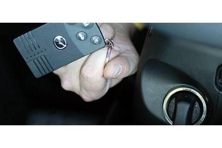 Gegen 490 Euro Aufpreis gibt es ein schlüsselloses Zugangs- und Startsystem