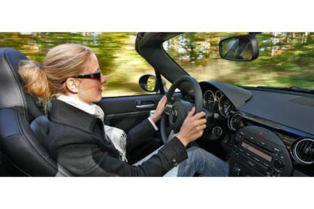 An Sitzposition, Ergonomie und Verarbeitungsqualität gibt es nichts zu kritisieren. Das Maß an Frischluftzufuhr ist einem Ro...