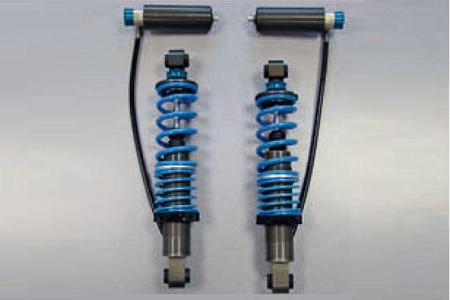 Bilstein liefert den sportlichen Unterbau.