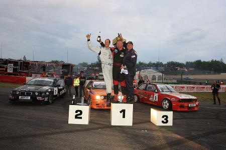 So sehen Sieger aus. Jetzt wurde gefeiert.