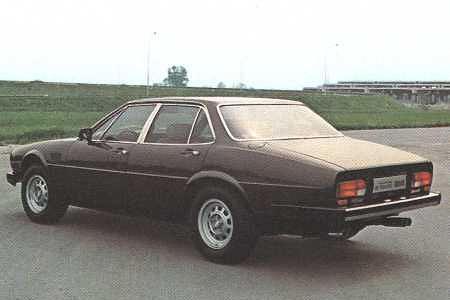 ... dem Turiner Autosalon 1970 gezeigt, die zweite Generation wurde 1978 mit einem modifizierten Fahrwerk und einem nach hin...