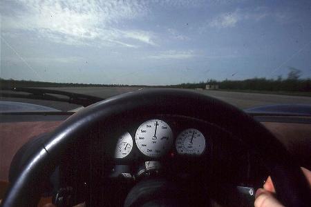 Alternativ lässt sich der Service mit einem Besuch in Woking versüssen - bei Ron Dennis himself in seinen heiligen Hallen.