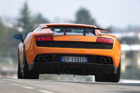 Lamborghini Gallardo LP 570-4 Superleggera - Fahrtaufnahme Heckansicht