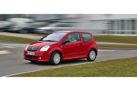 Kleiner Floh ganz stark. Mit 122 PS geht auch ein Citroën schnell um die Ecke. Aber ist das 15 990 Euro teure Wägelchen auch...