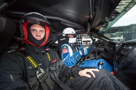 Hyundai Veloster - VLN - Mitfahrt - Markus Schrick