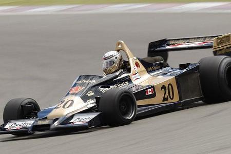 Peter Wuensch mit Wolf WR 1/2.