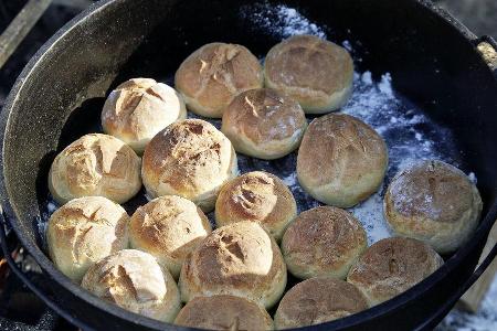 Toyota Buschtaxi-Treffen 2016 in Storndorf