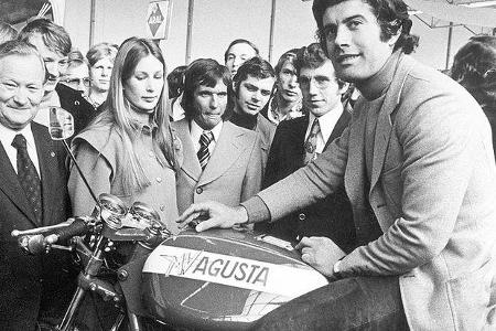 Weltmeister Giacomo Agostini auf einer MV Agusta.