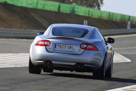 Das bisherige 4,2-Liter-Triebwerk muss beim Nachfolger weichen.