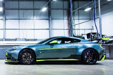 Aston Martin Vantage GT8