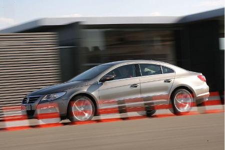 Nur der Radstand bleibt unverändert, in Länge und Breite hat die gänzlich eigenständige Karosserie leicht zugelegt.