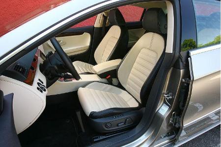 Gut ausgeformte Sitze.