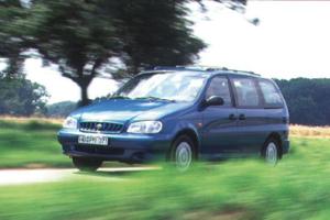 Kia Carnival V6 LS&nbsp;Automatik
