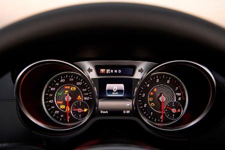 Mercedes SL 400, Rundinstrumente