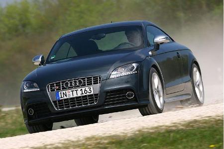 Der TTS wiegt leer 1.422 Kilogramm.