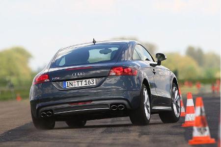 Fast spielerisch lässt er sich über das Gas stabilisieren.