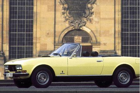 504 Cabriolet von 1974 mit leicht modifizierter Frontpartie und neu gestylten Stahlrädern.