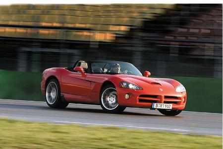 Dodge kommt: Der neue Viper-Roadster wird in Europa erstmals unter der Chrysler-Marke Dodge vermarktet. Der Vorgänger trug n...