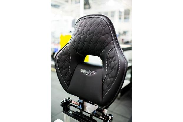 Aston Martin - Werksbesuch - Gaydon