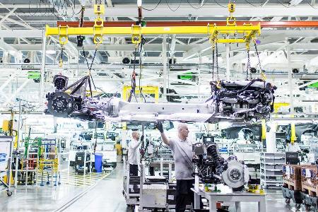 Aston Martin - Werksbesuch - Gaydon