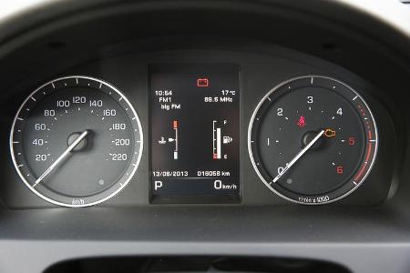 Land Rover Freelander SD4, Rundinstrumente