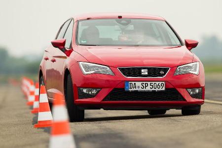 Seat Leon 1.4 TSI, Frontansicht, Slaom