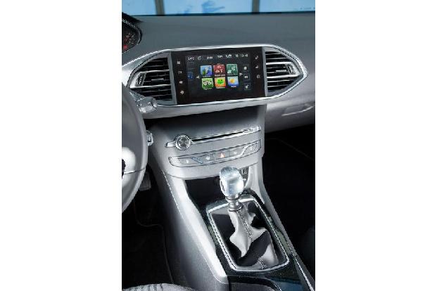 Peugeot 308 125 THP, Monitor